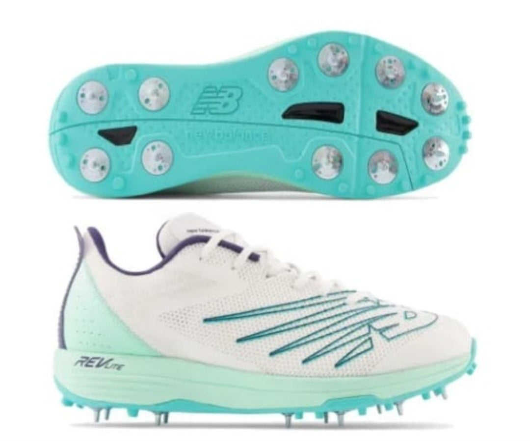 New Balance Cricket shoe